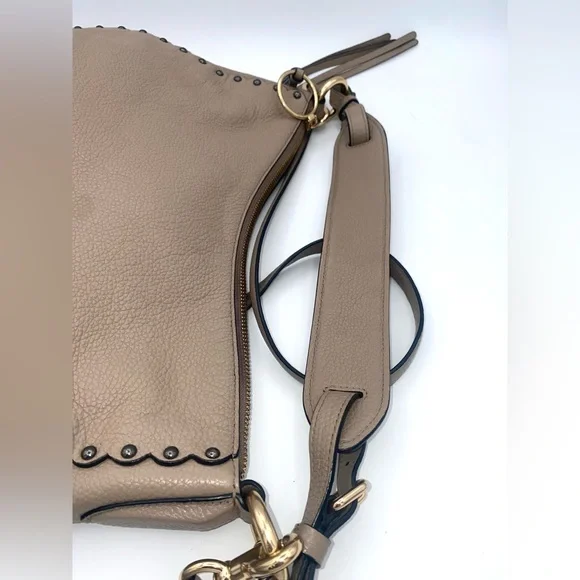 Coach Sutton Hobo With Scallop Rivets - Picture 5 of 8